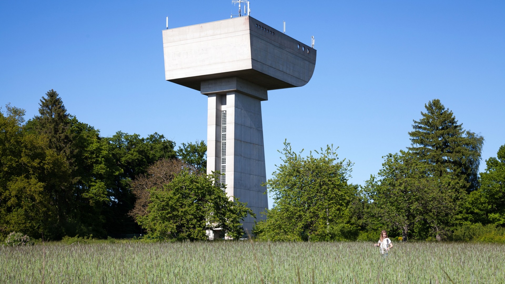Chateau eau Sandweiler (resize)