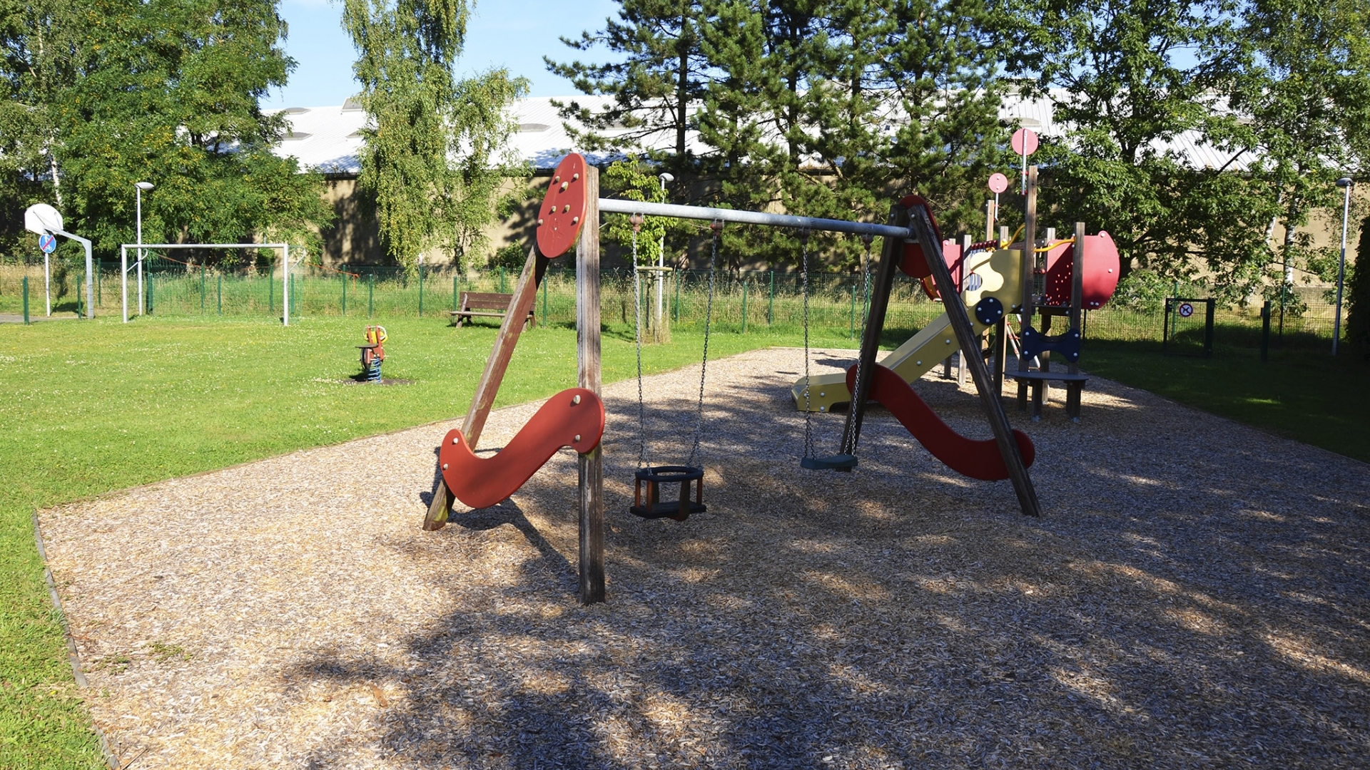 Aire de Jeux - Op der Houscht Sandweiler (1) (resize)