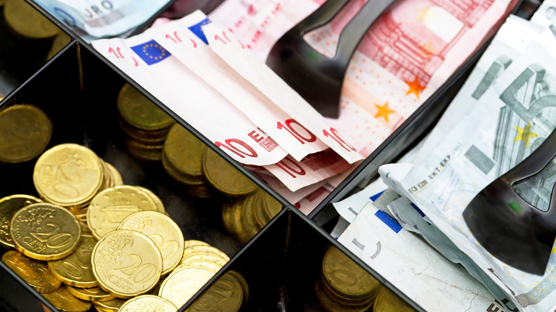 Banque et poste - Sandweiler (resize)