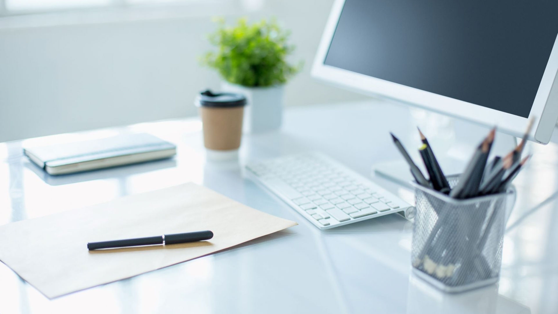 the-abstract-office-desktop