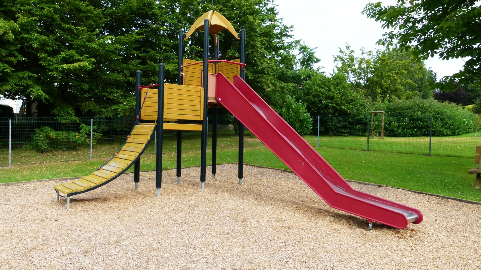 Aire de jeux (2) (resize)